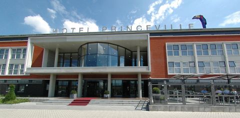 Hotel Princeville Merus ring
